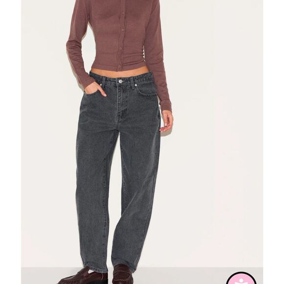 PrertyLittleThings Black Washed High Rise Mom Jeans Size 6 NWT - Picture 1 of 4